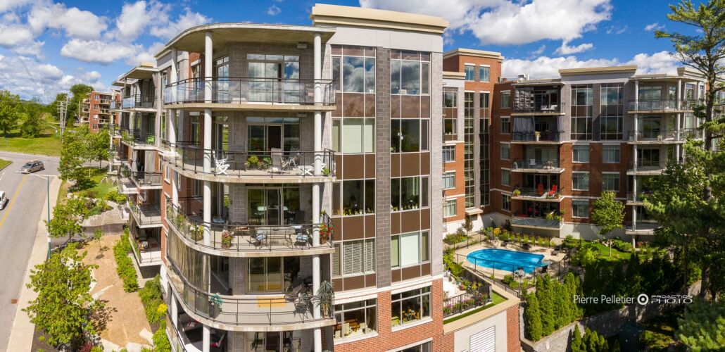 Appartement à louer, Architecture, Architecture-Extétieure, COMMERCIALE, Condominium, Immeuble-condo, PHOTO-DRONE