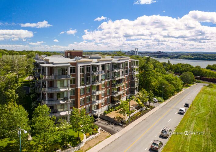 Appartement à louer, Architecture, Architecture-Extétieure, COMMERCIALE, Condominium, Google, Immeuble-condo, PHOTO-DRONE, Pierre Pelletierl, photographe-professionnel-a-quebec, photographie-commerciale, photographie-publicitaire