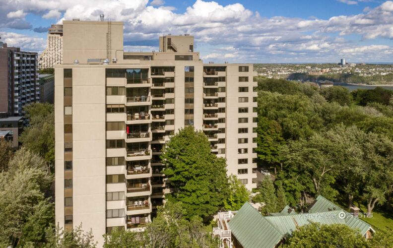 Appartement à louer, Architecture, Architecture-Extétieure, COMMERCIALE, Condominium, Immeuble-condo, PHOTO-DRONE