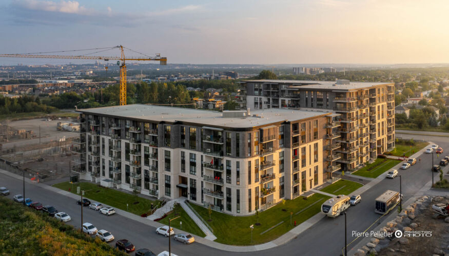 Appartement à louer, Architecture, Architecture-Extétieure, COMMERCIALE, Condominium, Extérieur commercial, Facade extérieure de commerce, Google-MB_publié, Immeuble-commerciale, Immeuble-condo, PHOTO-DRONE, Pierre Pelletier, photographe-professionnel-a-quebec, photographie-commerciale, photographie-publicitaire